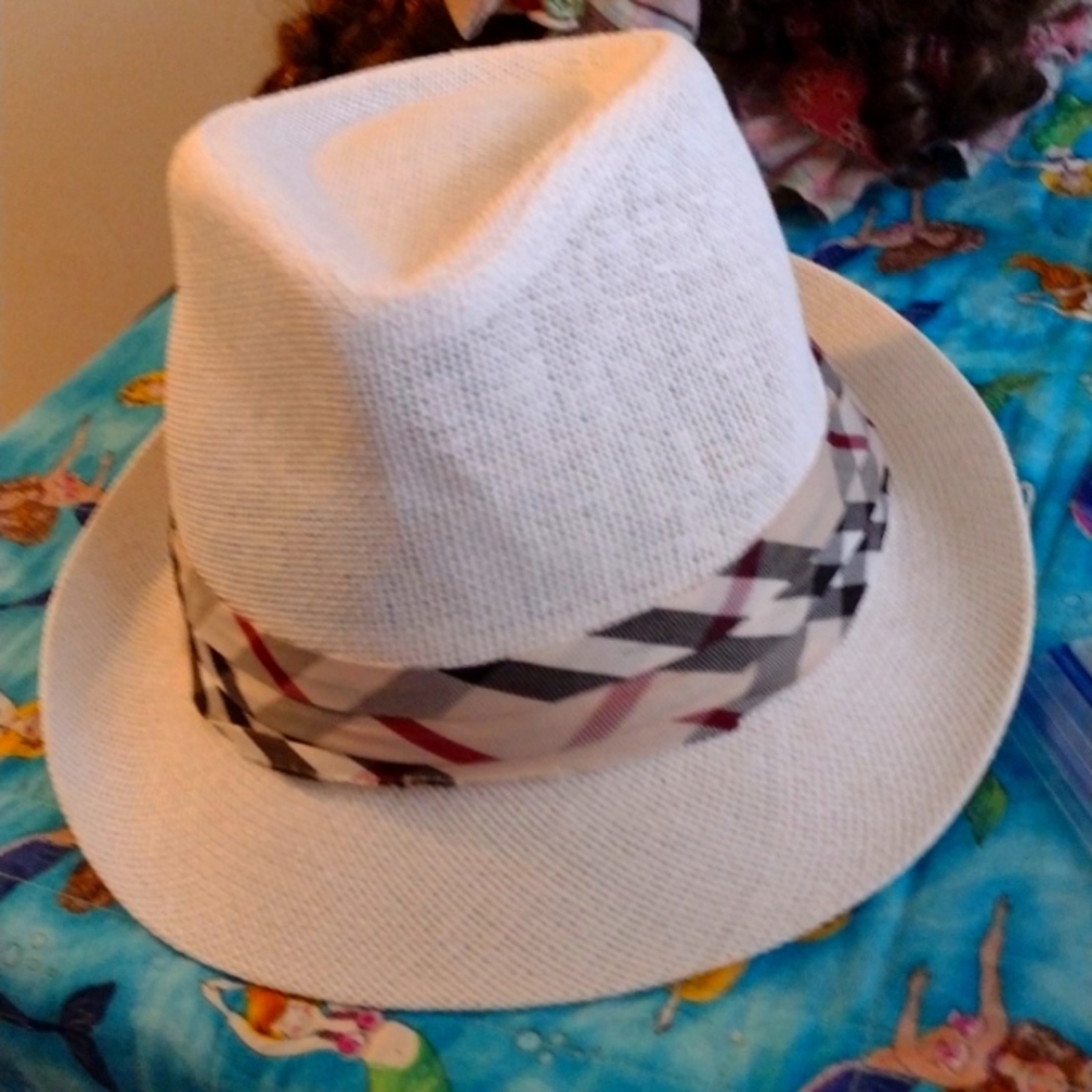 Good condition hat